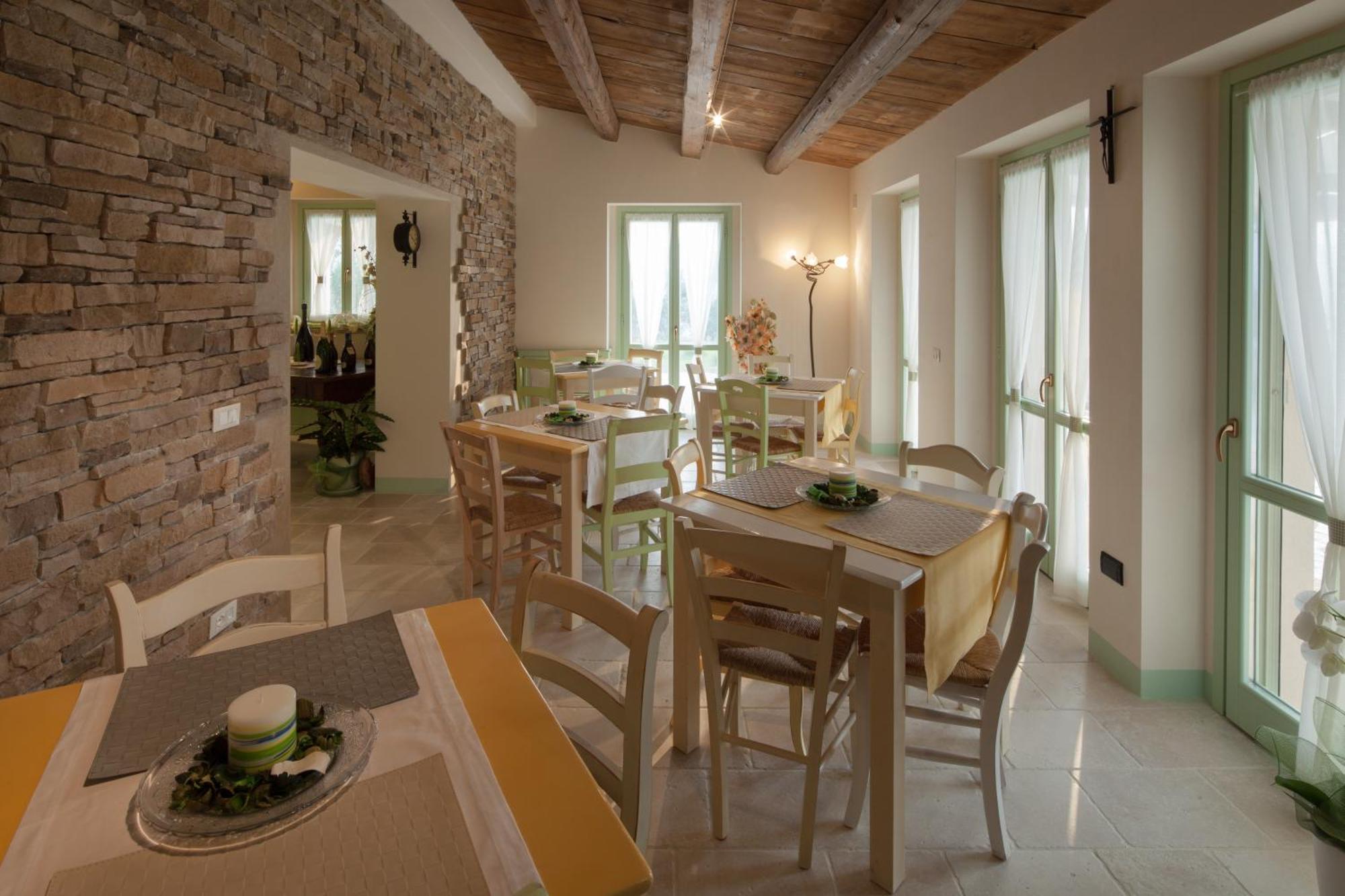 Le Maraclà Country House Iesi Exterior foto