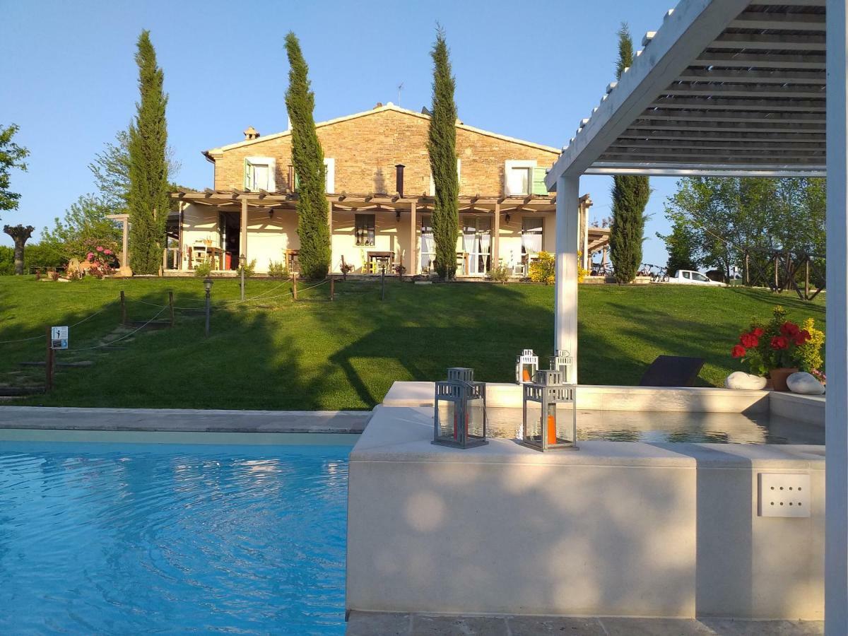 Le Maraclà Country House Iesi Exterior foto