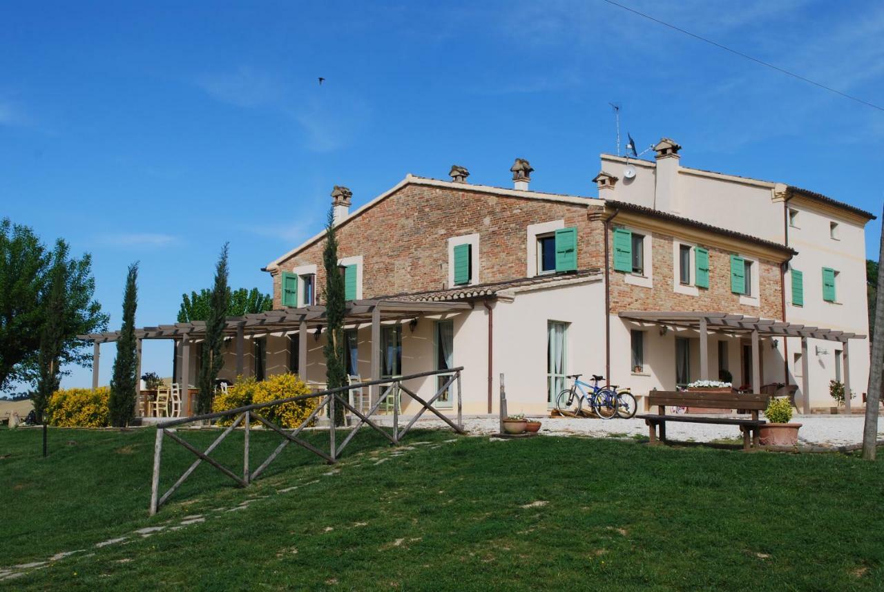 Le Maraclà Country House Iesi Exterior foto