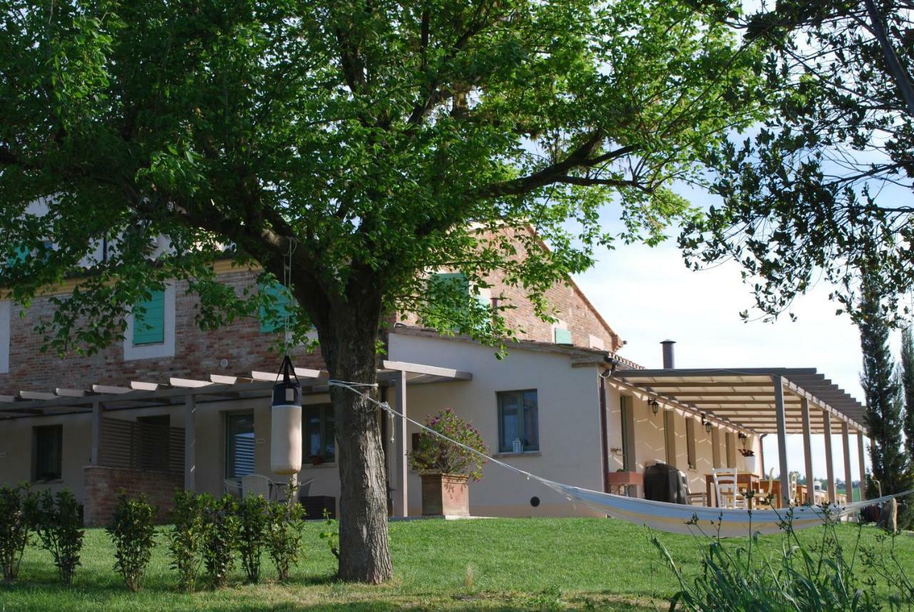 Le Maraclà Country House Iesi Exterior foto