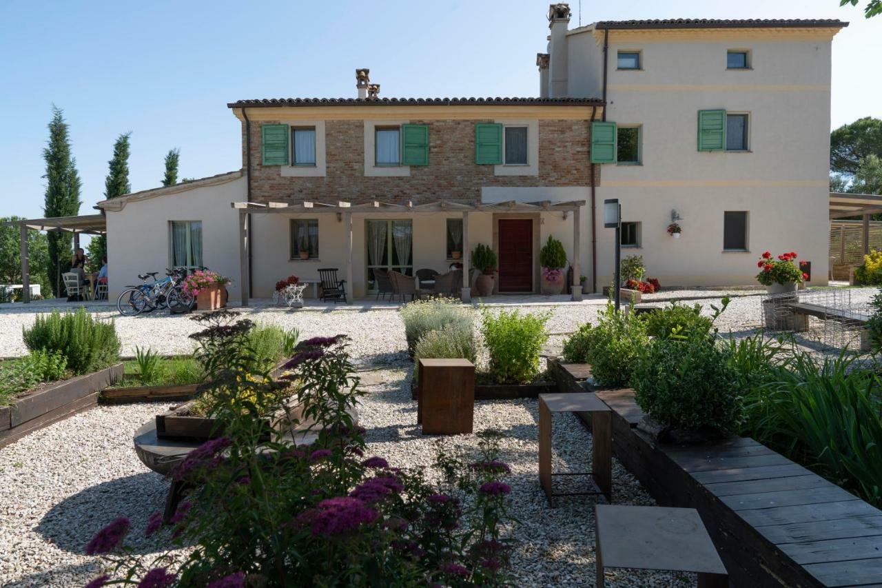 Le Maraclà Country House Iesi Exterior foto